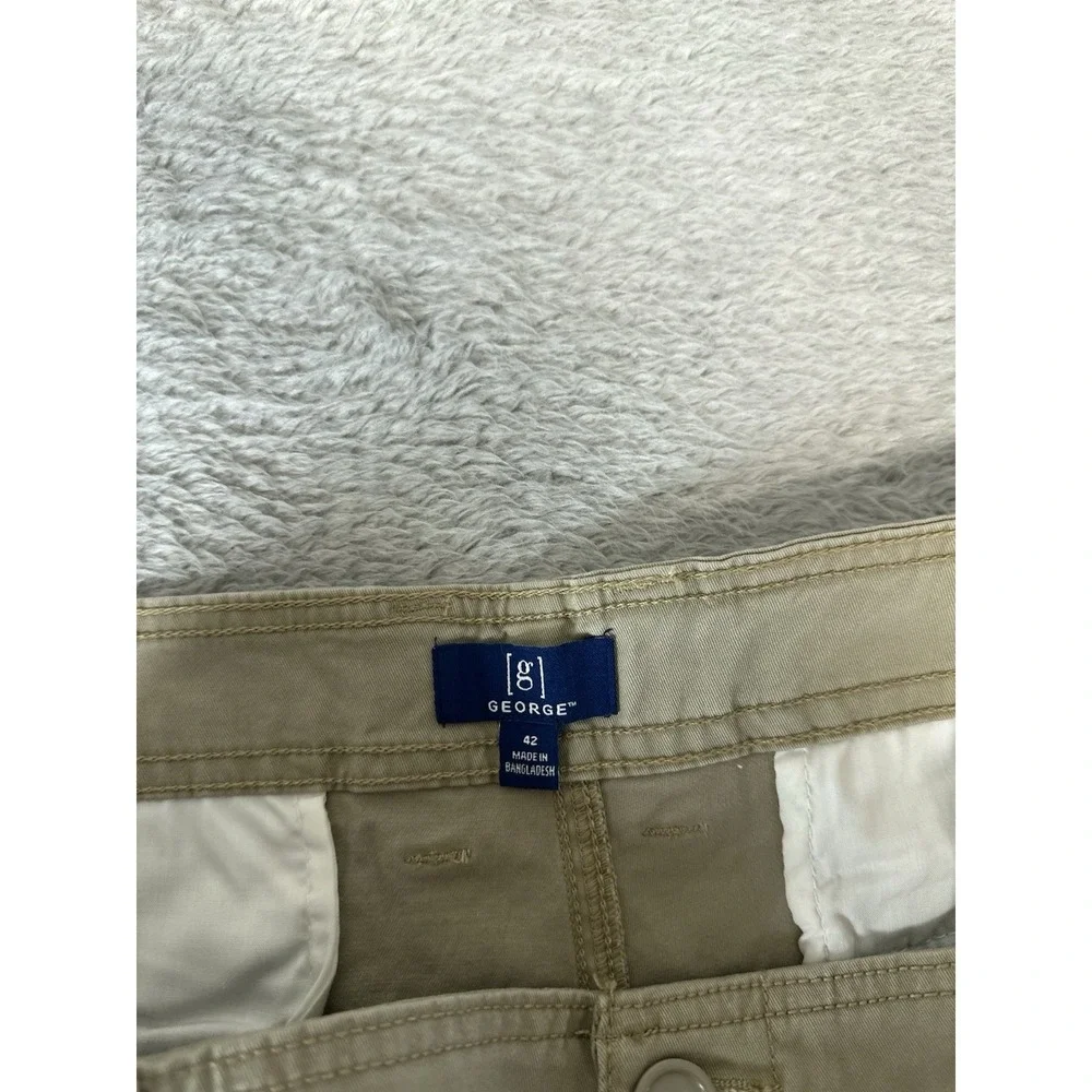 New George Men's Brown Cargo At The Knee Shorts Size 42 Stretch
